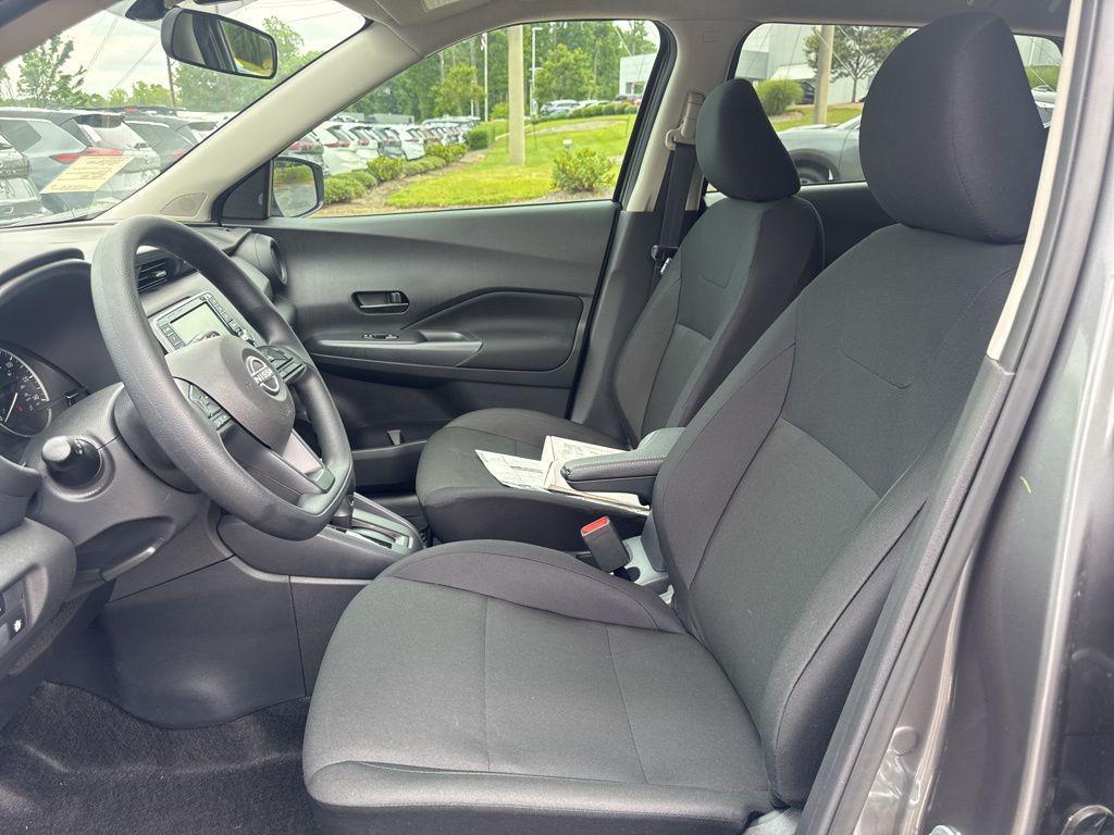 new 2025 Nissan Kicks car, priced at $21,979