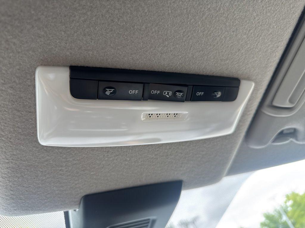 new 2025 Nissan Kicks car, priced at $21,979