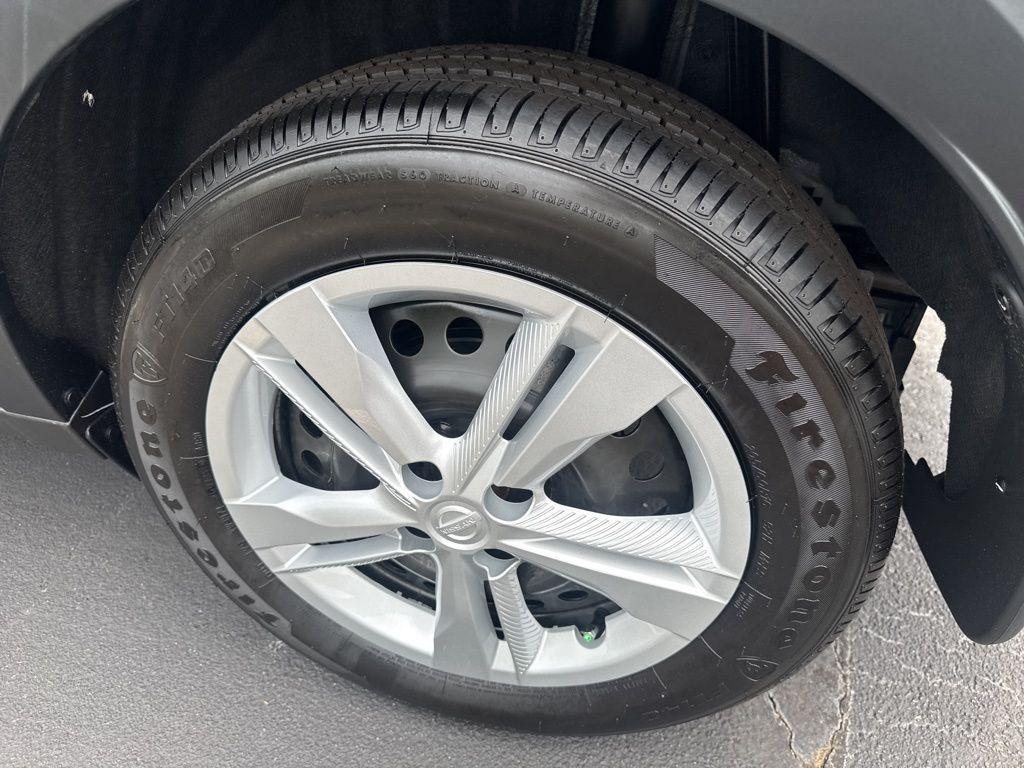 new 2025 Nissan Kicks car, priced at $21,979