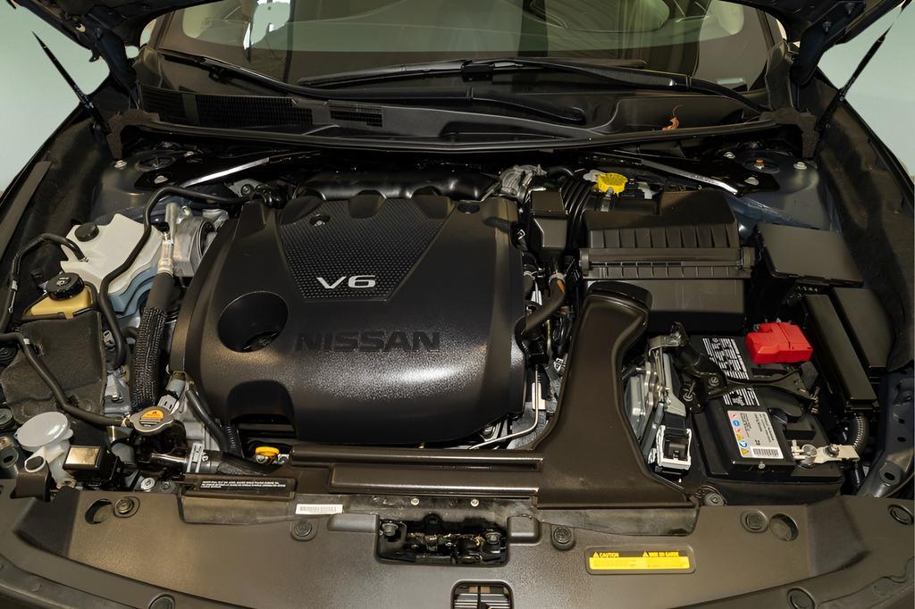 used 2023 Nissan Maxima car, priced at $24,985