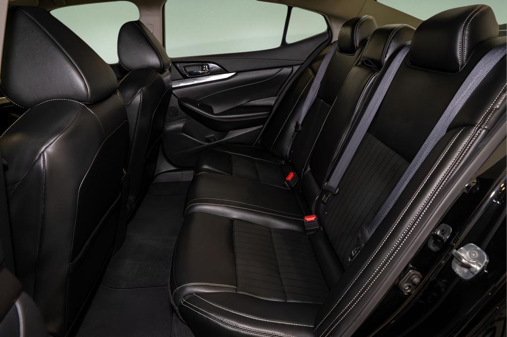 used 2023 Nissan Maxima car, priced at $24,985