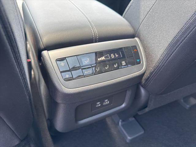new 2025 Nissan Pathfinder car, priced at $41,857