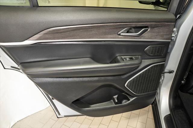 used 2021 Jeep Grand Cherokee L car, priced at $29,440