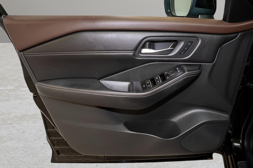 used 2023 Nissan Rogue car, priced at $25,997