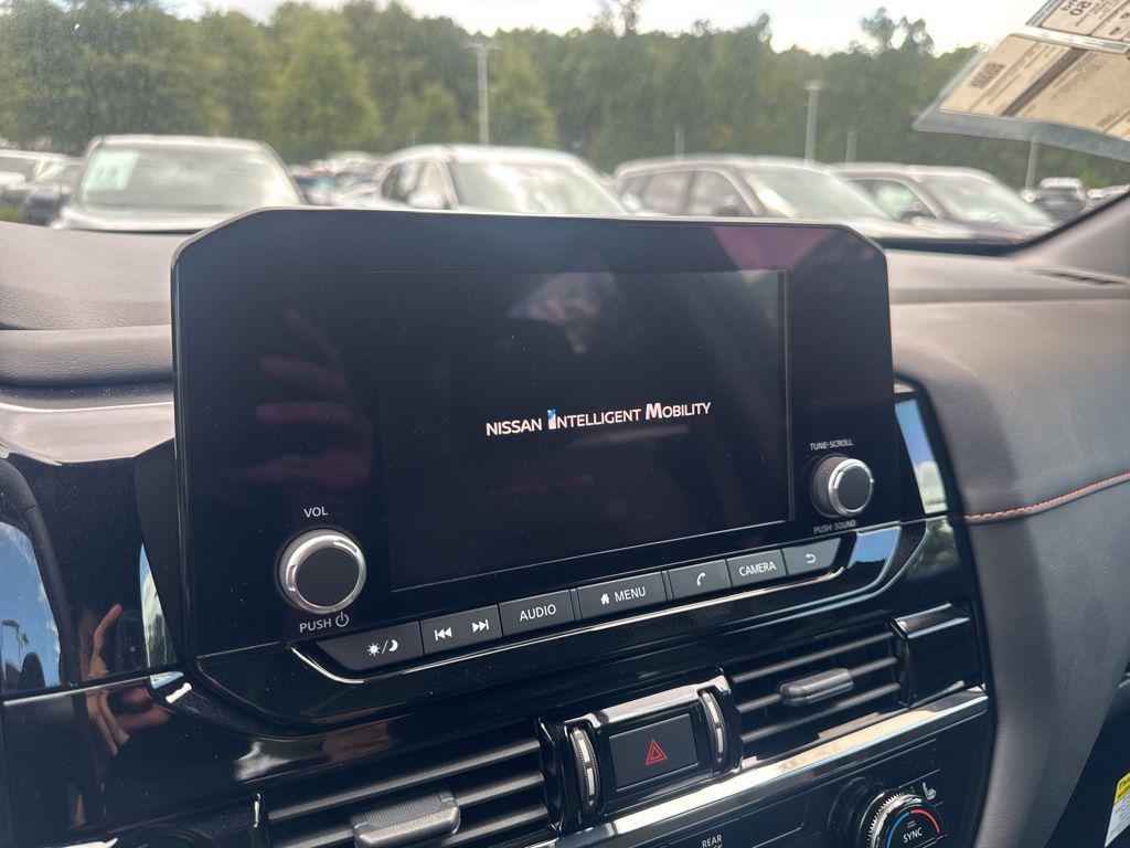new 2025 Nissan Pathfinder car, priced at $44,073