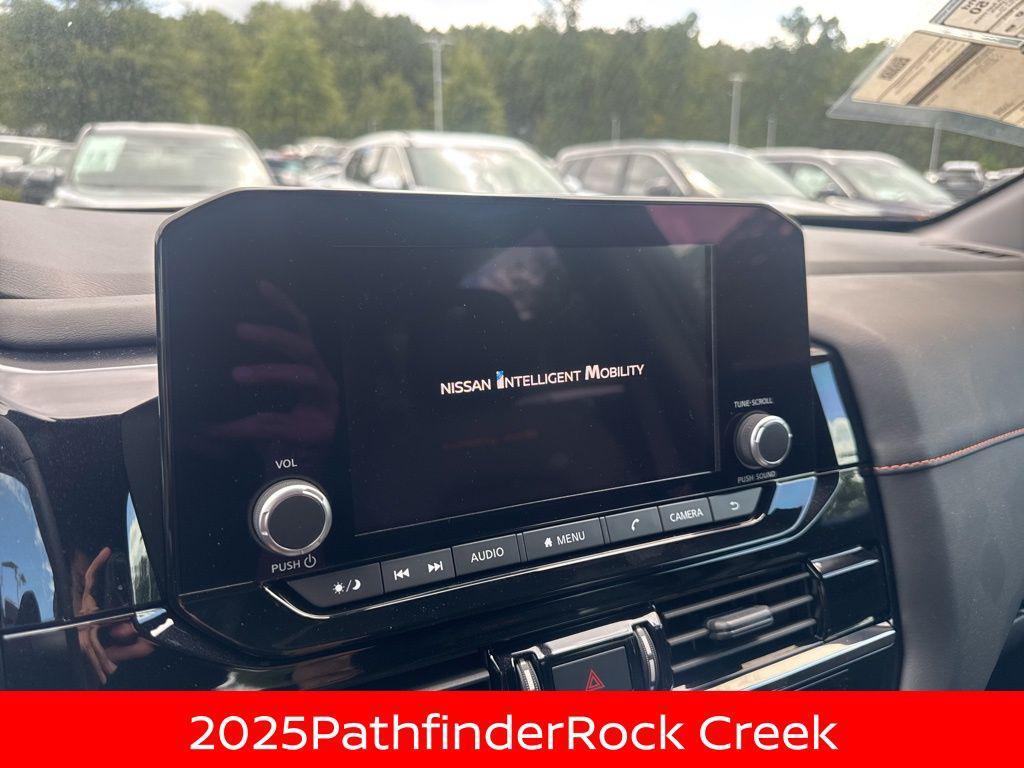new 2025 Nissan Pathfinder car, priced at $39,073