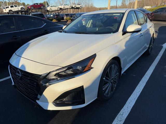 new 2025 Nissan Altima car, priced at $33,484