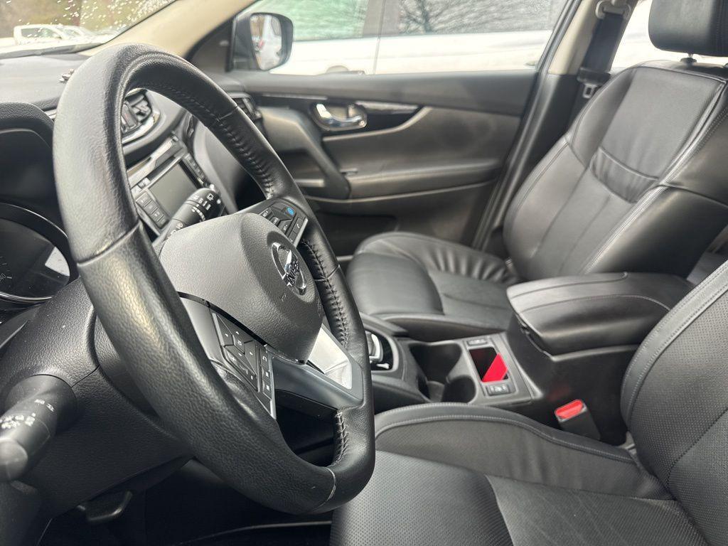 used 2022 Nissan Rogue Sport car, priced at $23,883