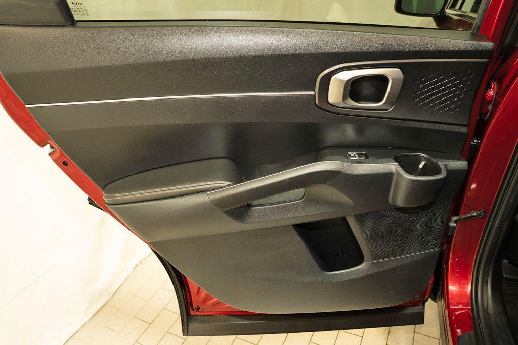 used 2023 Kia Sorento car, priced at $22,802