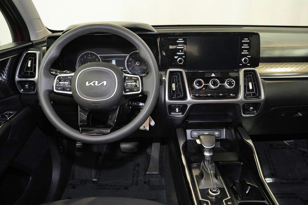 used 2023 Kia Sorento car, priced at $22,802