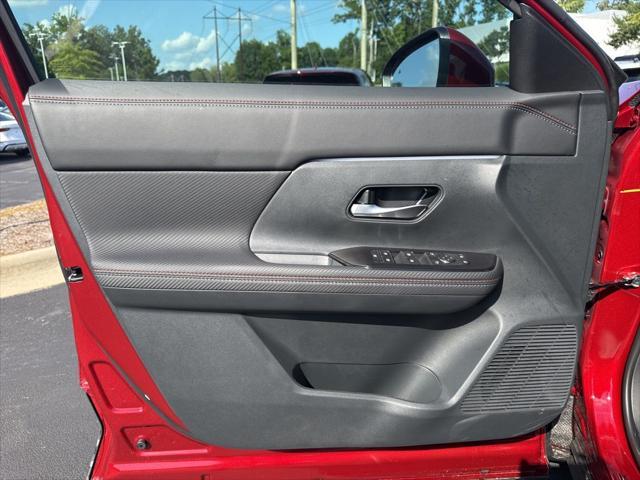 new 2025 Nissan Kicks car, priced at $29,561