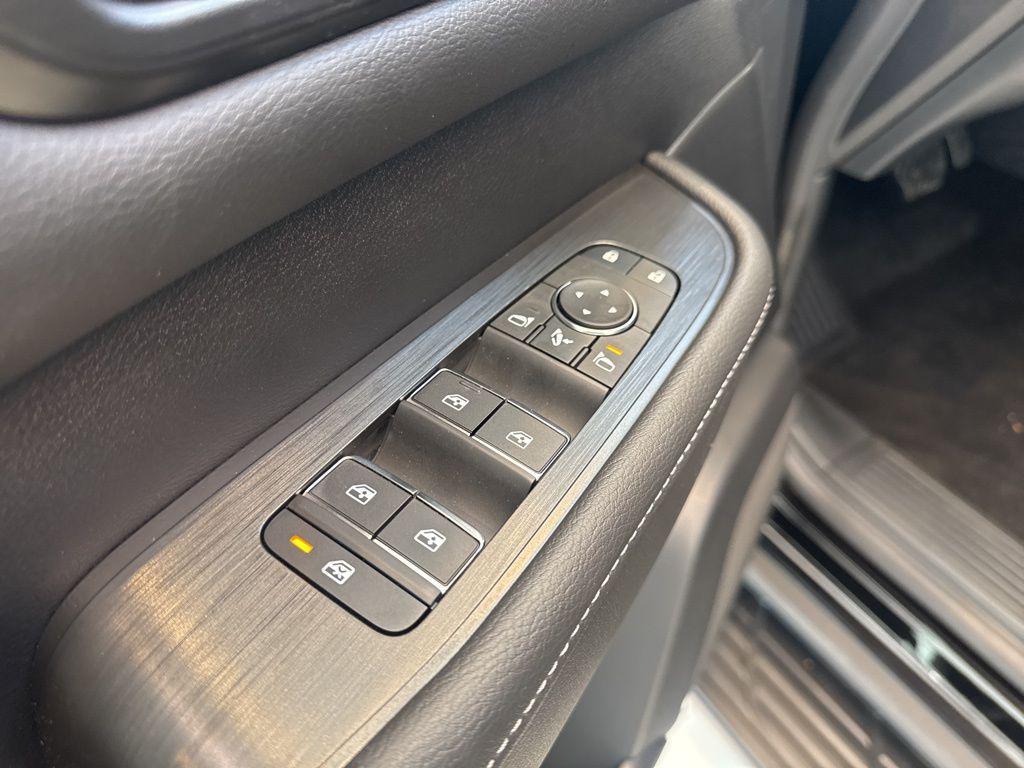 new 2025 Nissan Armada car, priced at $67,980