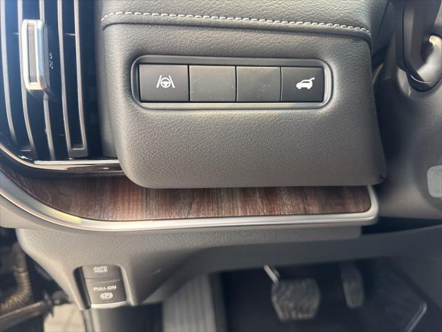 new 2025 Nissan Armada car, priced at $67,980