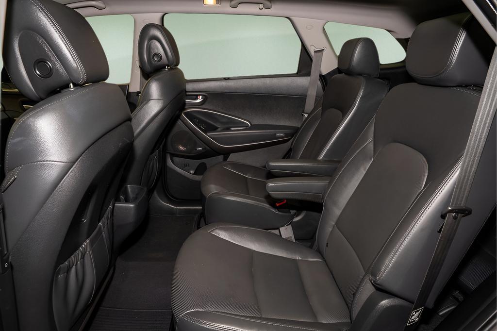 used 2019 Hyundai Santa Fe XL car, priced at $19,396