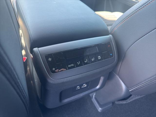 new 2025 Nissan Pathfinder car, priced at $43,967
