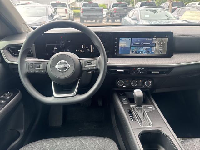 new 2025 Nissan Kicks car, priced at $25,004