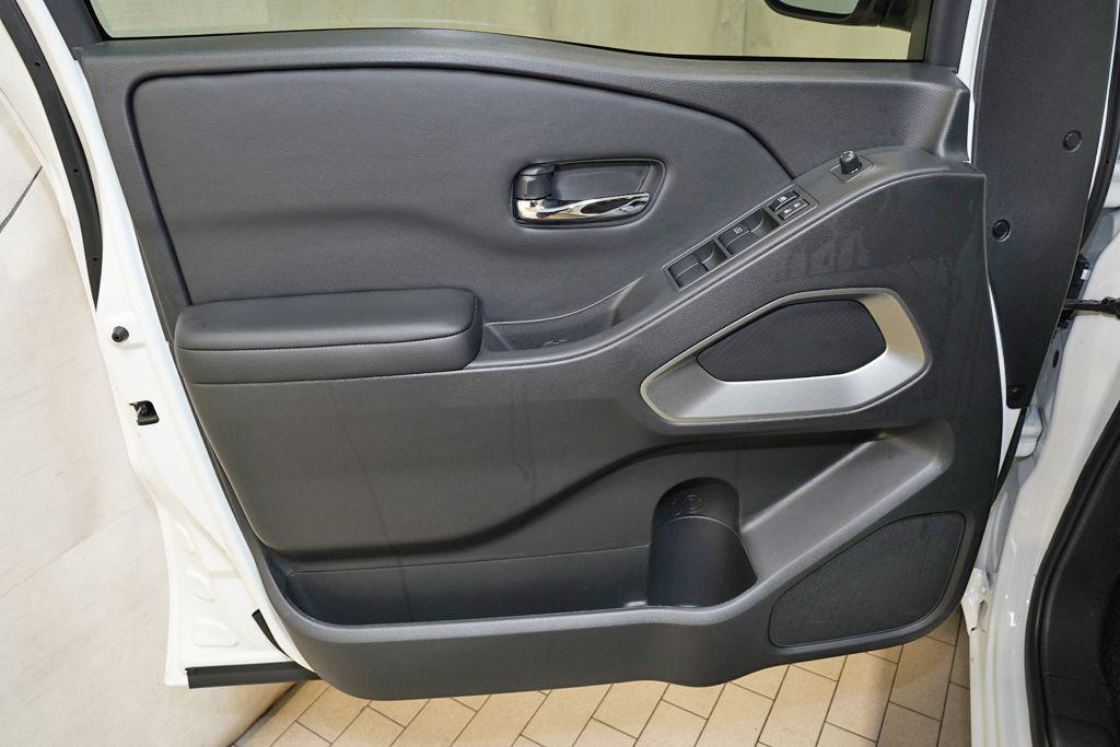 new 2025 Nissan Frontier car, priced at $36,594