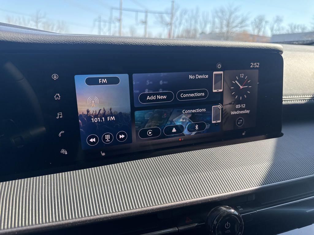 new 2025 Nissan Murano car, priced at $35,750