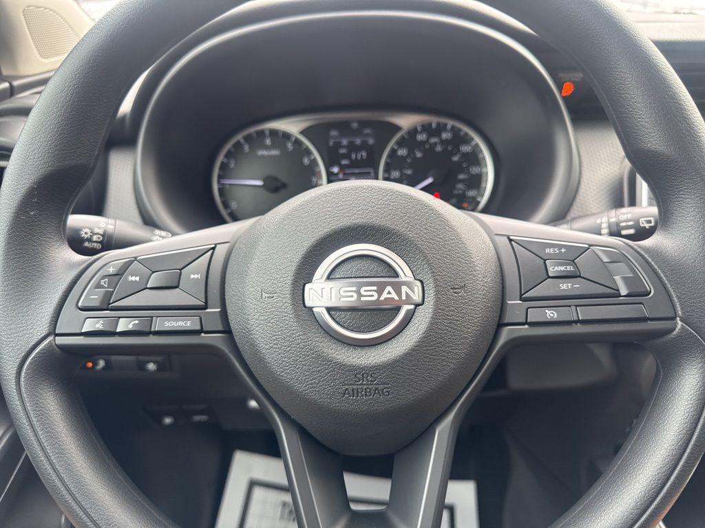 new 2025 Nissan Kicks car, priced at $22,216