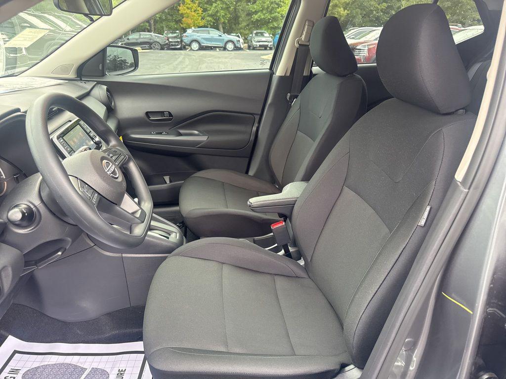 new 2025 Nissan Kicks car, priced at $22,216
