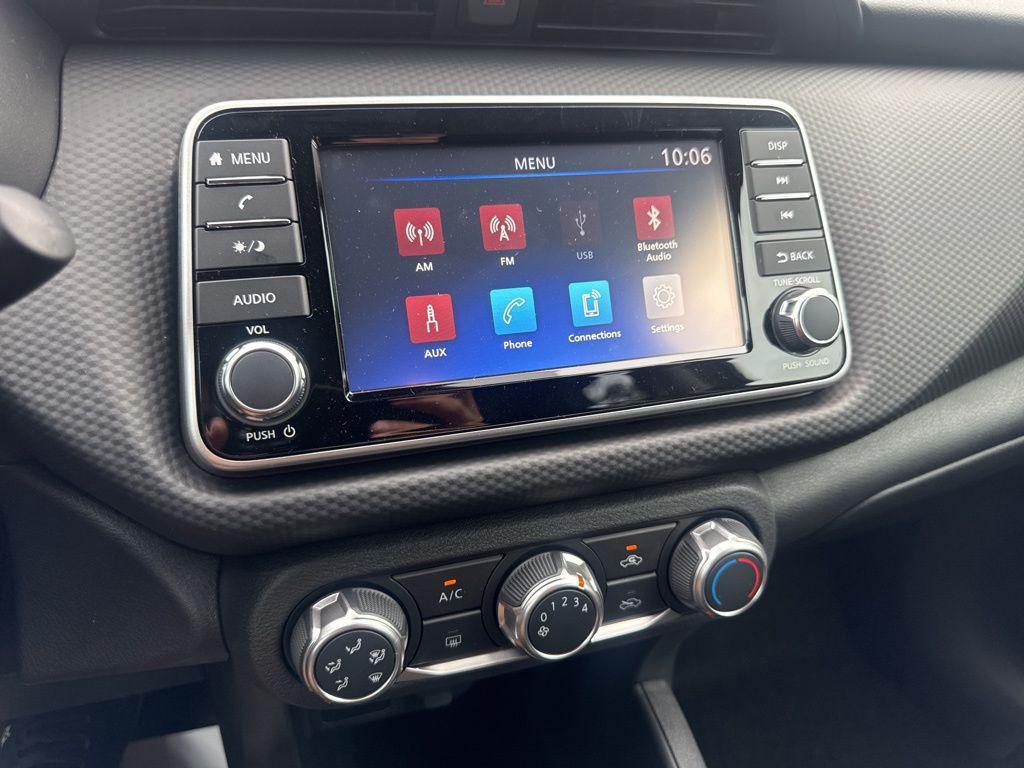 new 2025 Nissan Kicks car, priced at $22,216