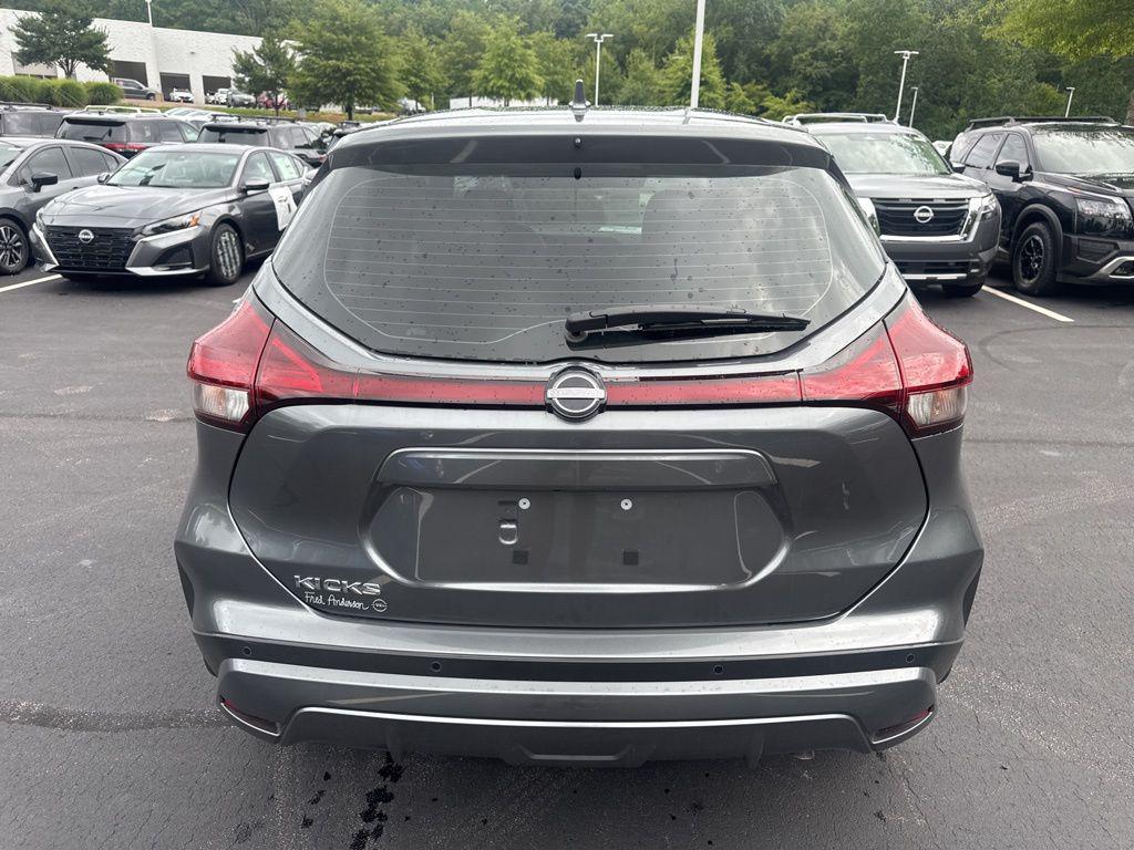 new 2025 Nissan Kicks car, priced at $22,216