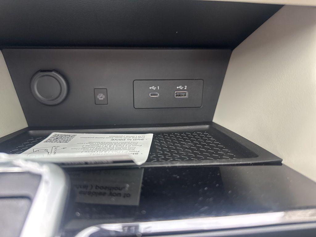 new 2025 Nissan Pathfinder car, priced at $45,038