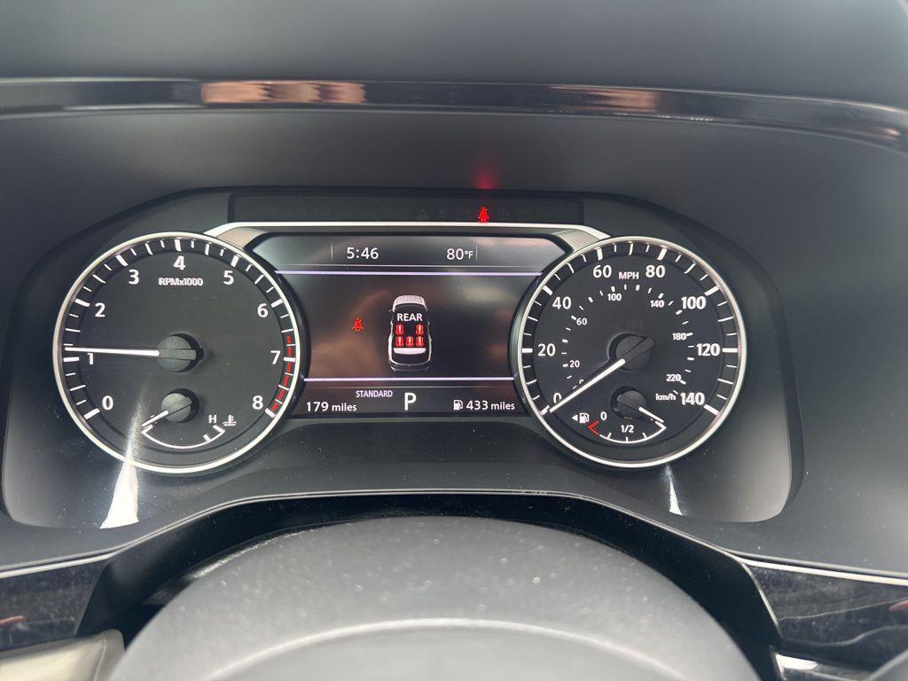 new 2025 Nissan Pathfinder car, priced at $45,038