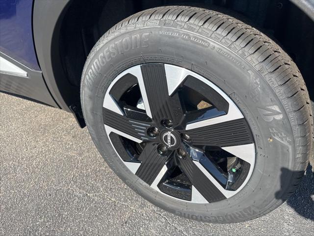 new 2025 Nissan Kicks car, priced at $26,555
