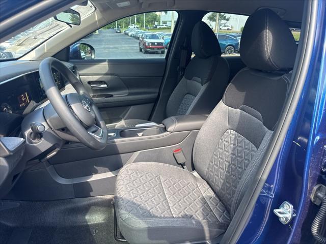 new 2025 Nissan Kicks car, priced at $26,555