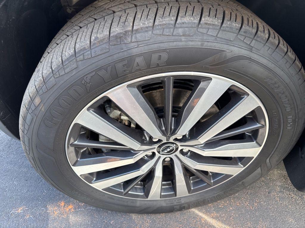used 2022 Nissan Pathfinder car, priced at $34,541