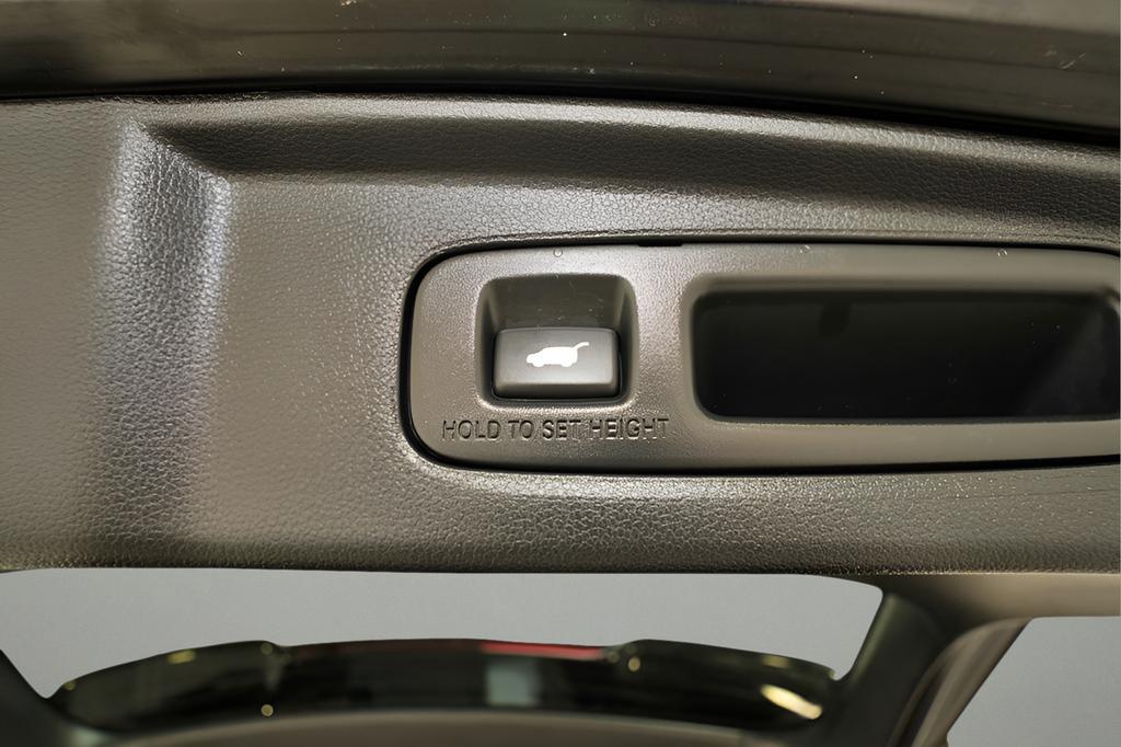 used 2023 Honda CR-V Hybrid car, priced at $32,999