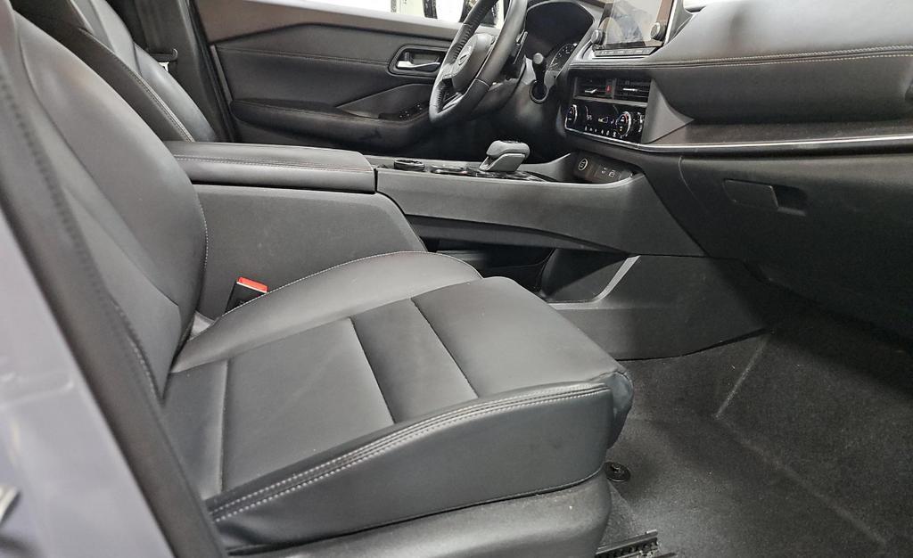 used 2023 Nissan Rogue car, priced at $25,199