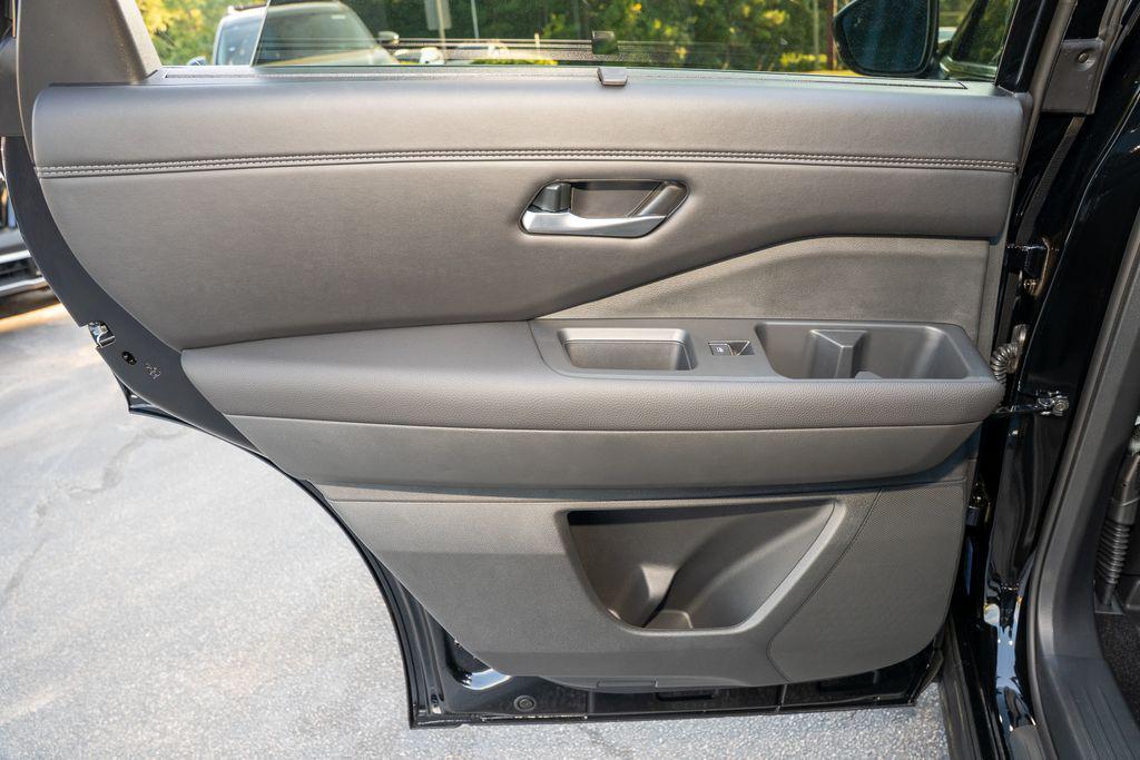 new 2025 Nissan Pathfinder car, priced at $46,136