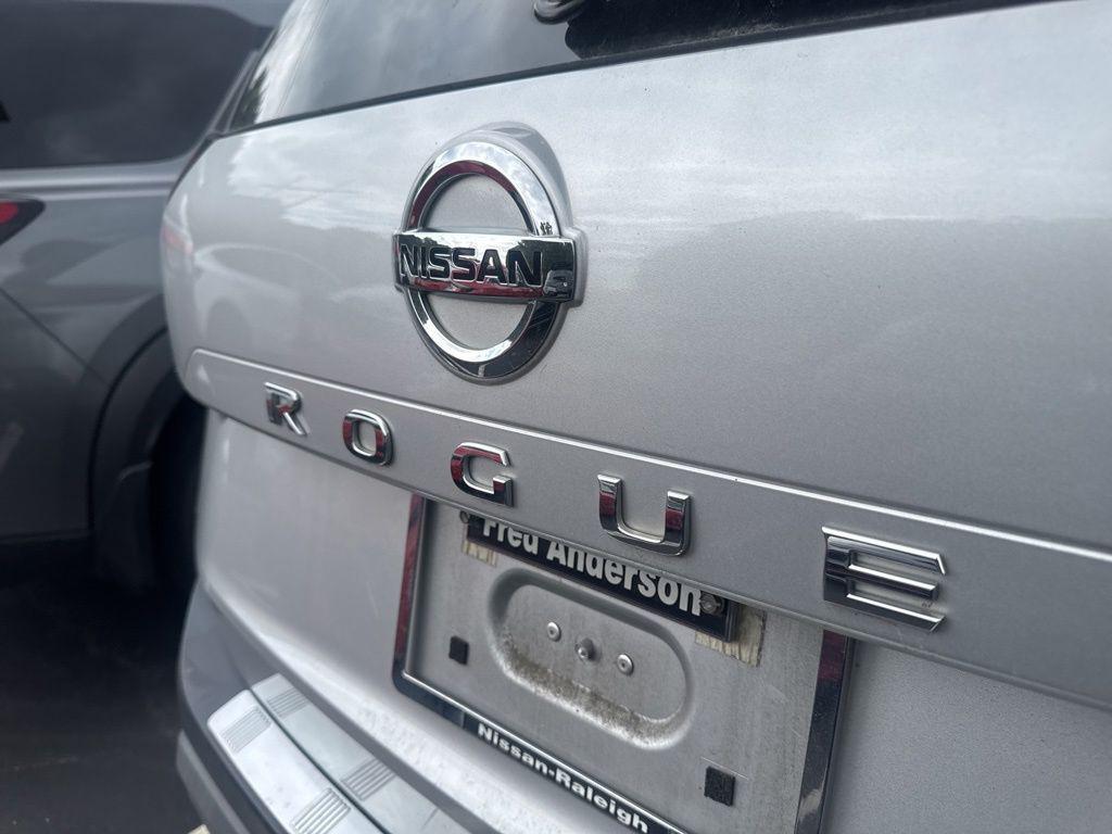 used 2021 Nissan Rogue car, priced at $15,976