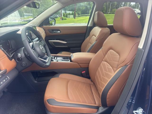 new 2025 Nissan Pathfinder car, priced at $49,011