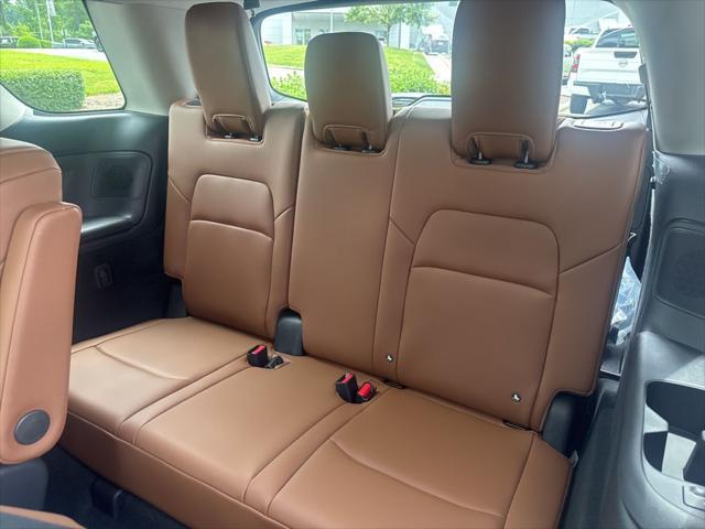 new 2025 Nissan Pathfinder car, priced at $49,011