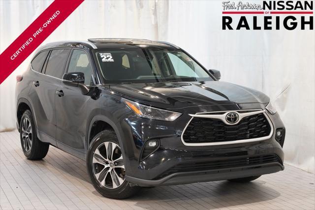 used 2022 Toyota Highlander car, priced at $31,000