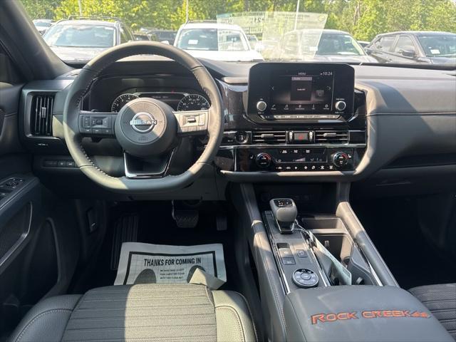new 2025 Nissan Pathfinder car, priced at $43,967