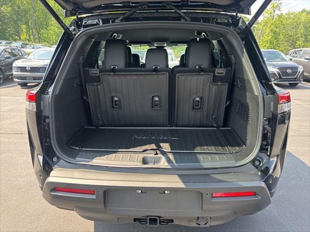 new 2025 Nissan Pathfinder car, priced at $43,967