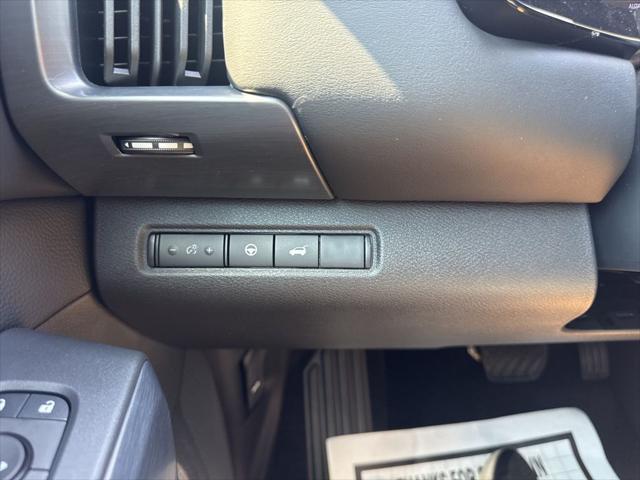 new 2025 Nissan Pathfinder car, priced at $43,967