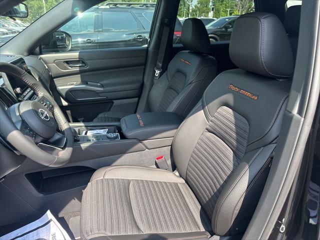 new 2025 Nissan Pathfinder car, priced at $43,967