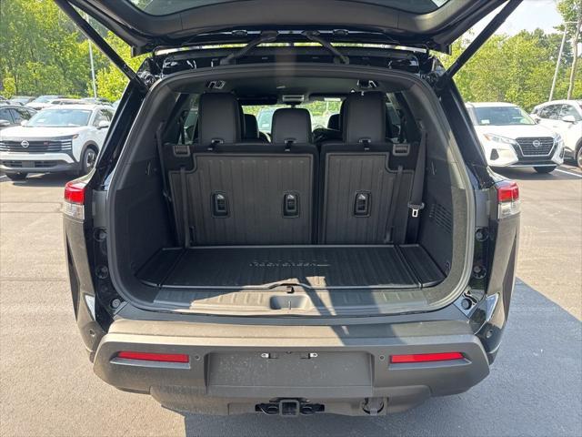 new 2025 Nissan Pathfinder car, priced at $43,888