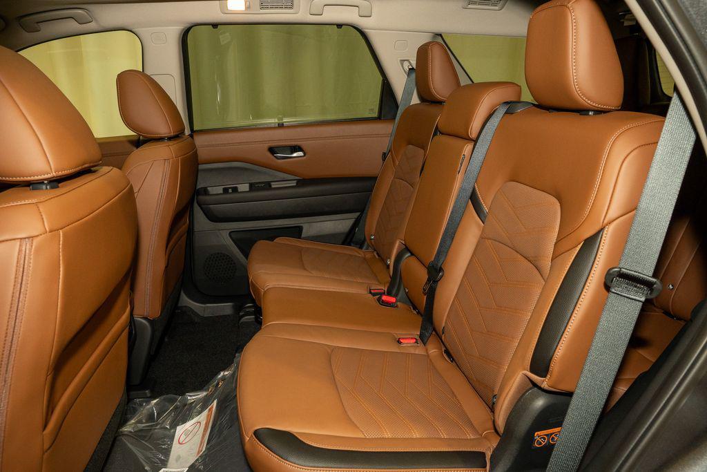 new 2025 Nissan Pathfinder car, priced at $48,390