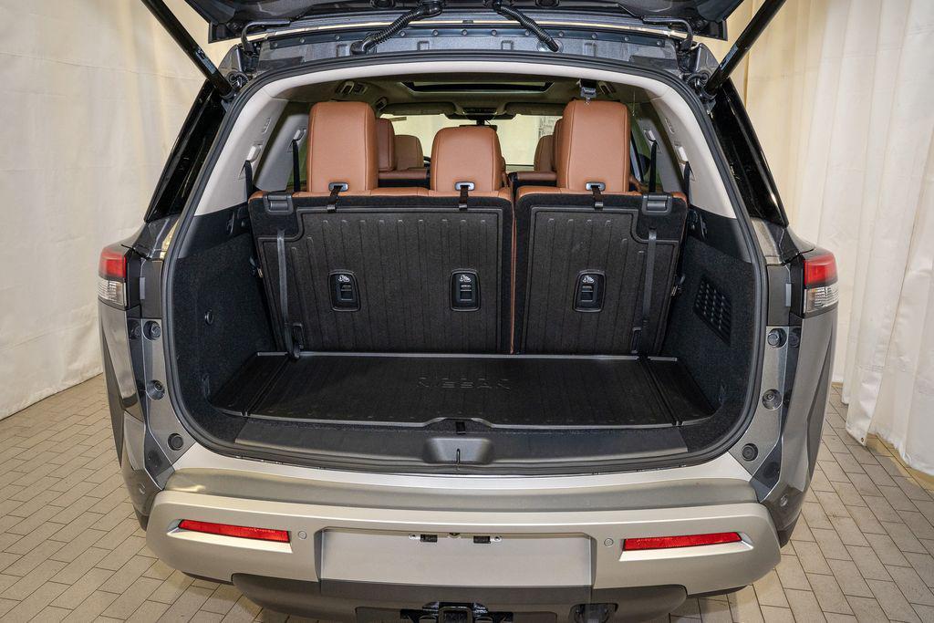 new 2025 Nissan Pathfinder car, priced at $48,390