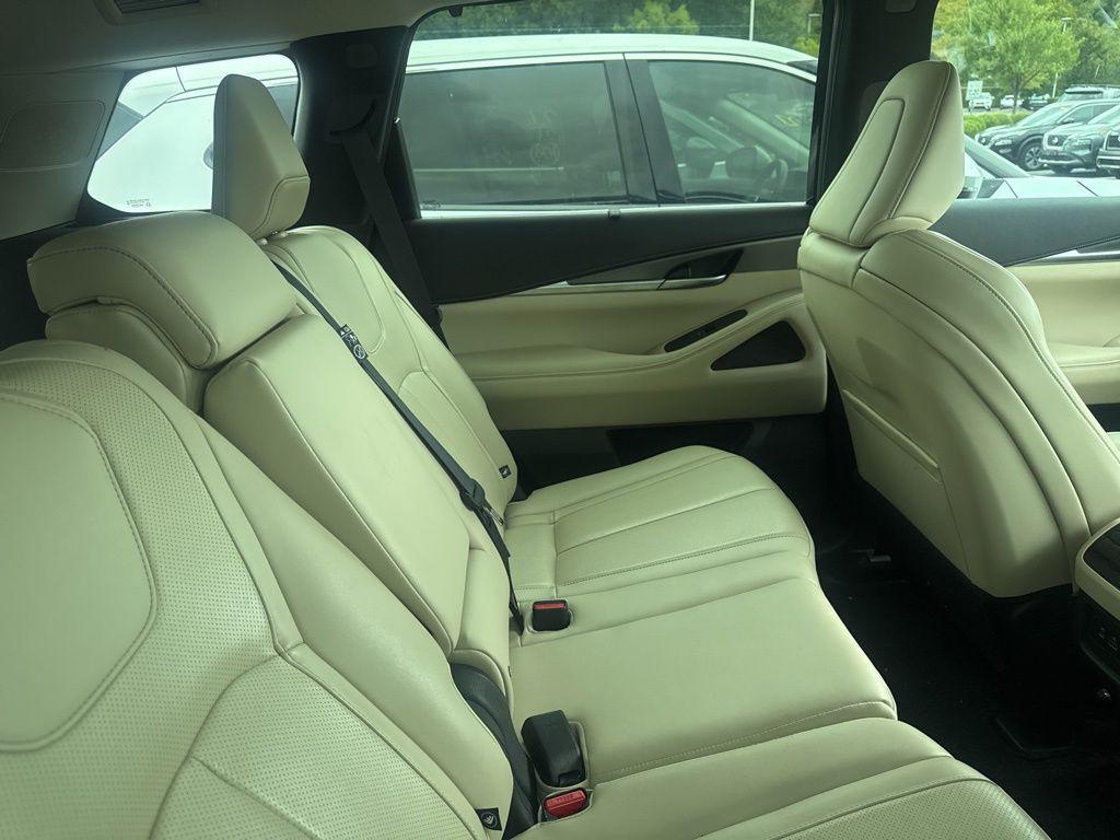used 2024 INFINITI QX60 car, priced at $43,970