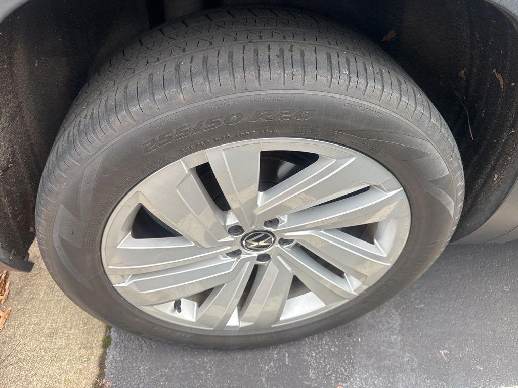 used 2021 Volkswagen Atlas Cross Sport car, priced at $22,794