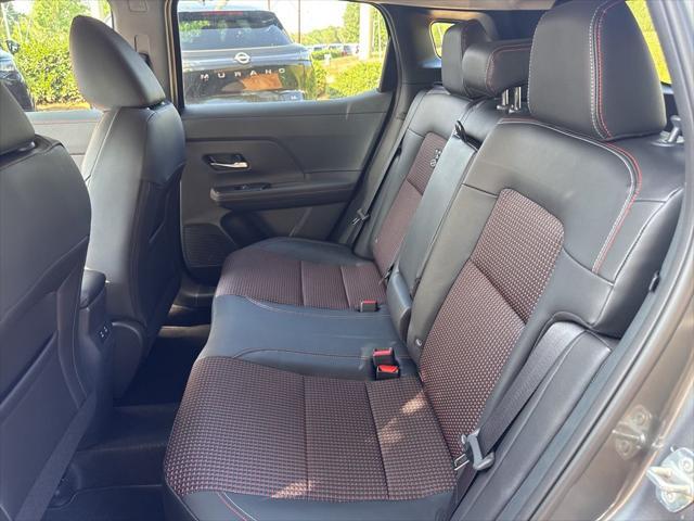 new 2025 Nissan Kicks car, priced at $29,318