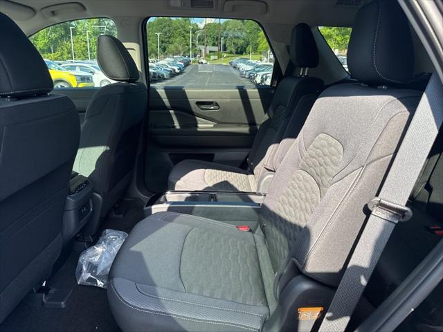 new 2025 Nissan Pathfinder car, priced at $41,694