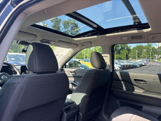 new 2025 Nissan Pathfinder car, priced at $41,694